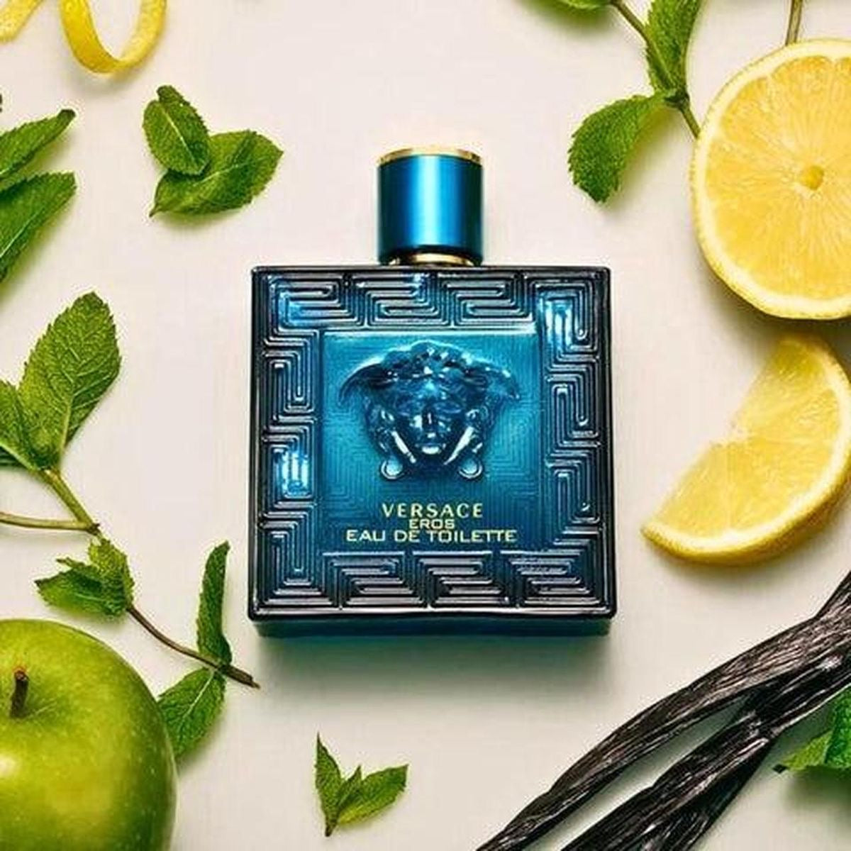 Versace Eros: El set definitivo para el hombre moderno